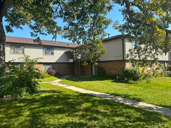 308 29th Street Dr SE #108, Cedar Rapids, IA 52403