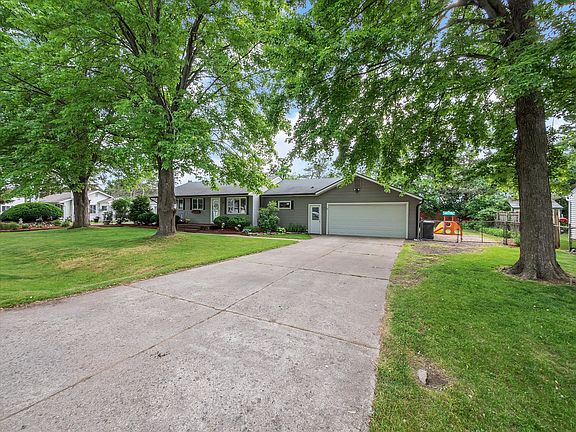 4th image of 46728 Waco St