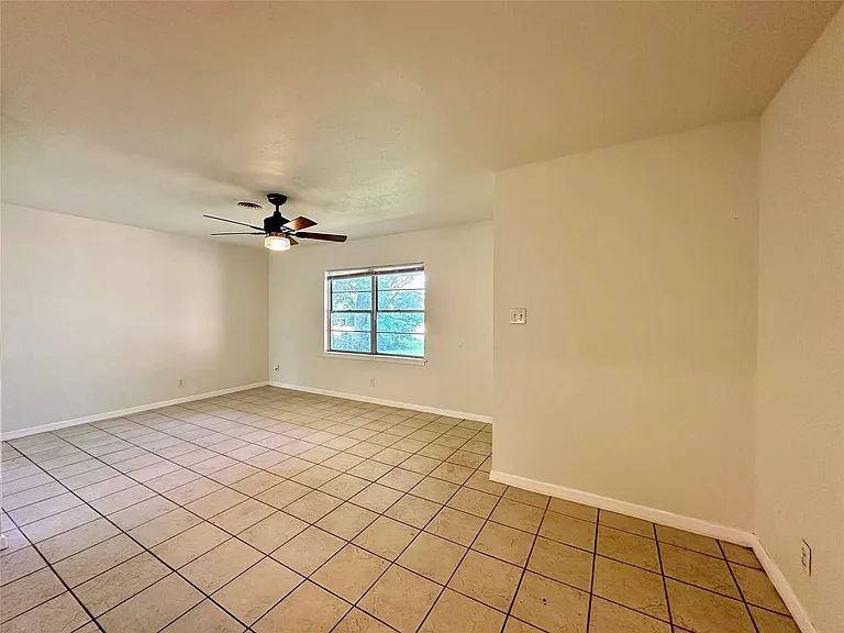 5720 Parwill St #1 — Photo 13