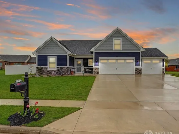 102 Greenhaven Dr, Greenville, OH 45331