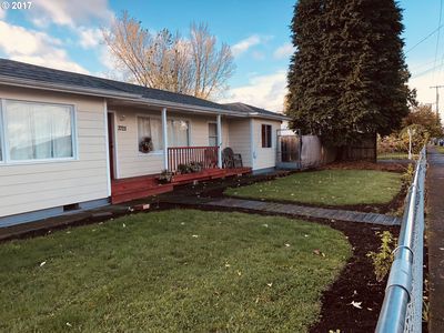 3725 E St, Springfield, OR, 97478