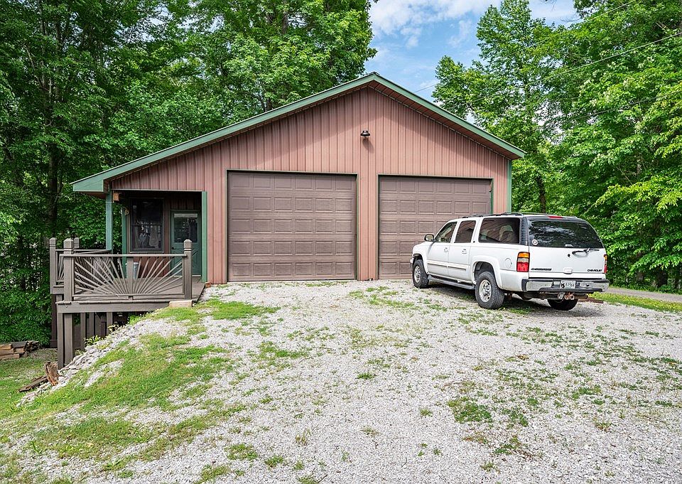 28th image of 4550 Southgate Rd