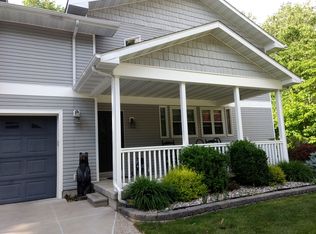 1436 Woodlawn Ave, Clare, MI 48617