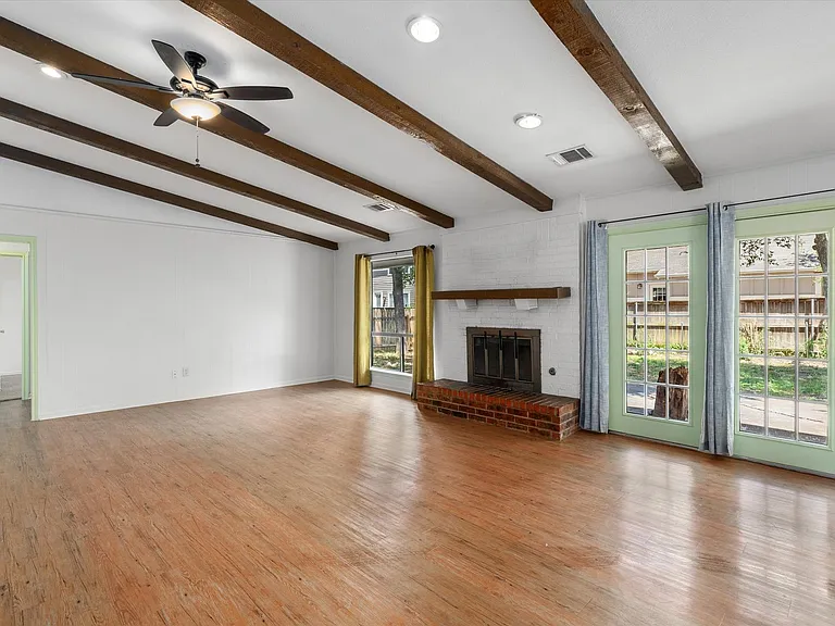10057 Woodland Village Dr — Photo 6