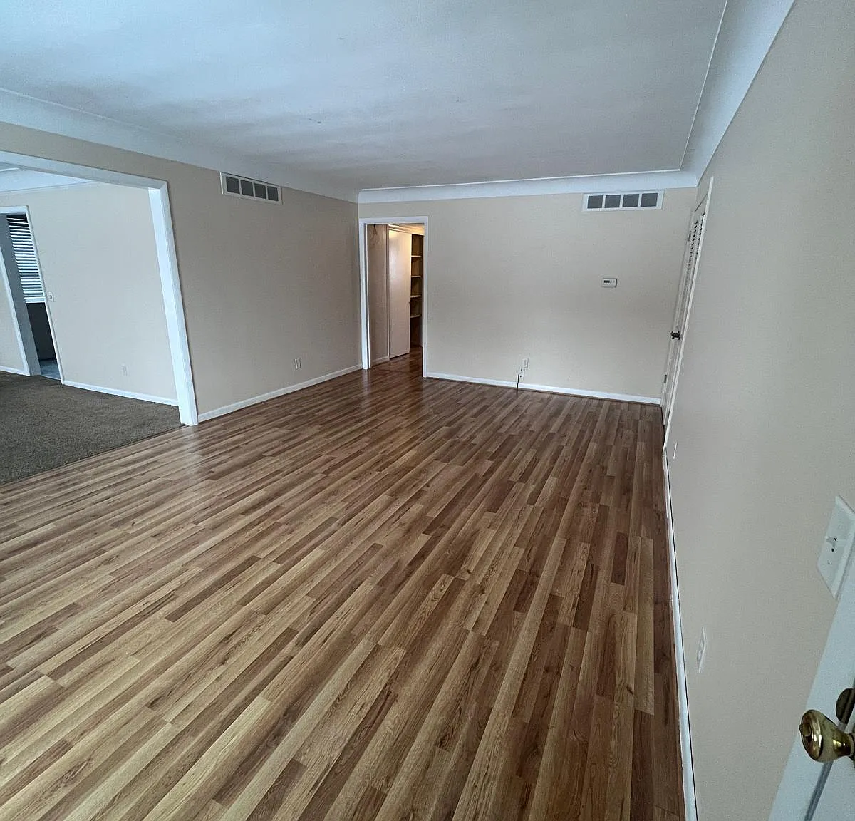 2148 Richards Rd — Photo 2