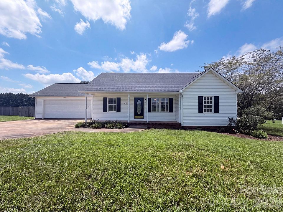 1st image of 2243 Mintew Cir
