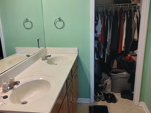 Master bath 