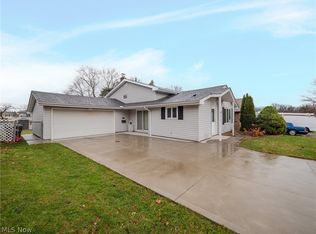 2610 Friar Dr, Parma, OH