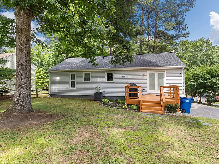 10112 Post Horn Dr — Photo 37