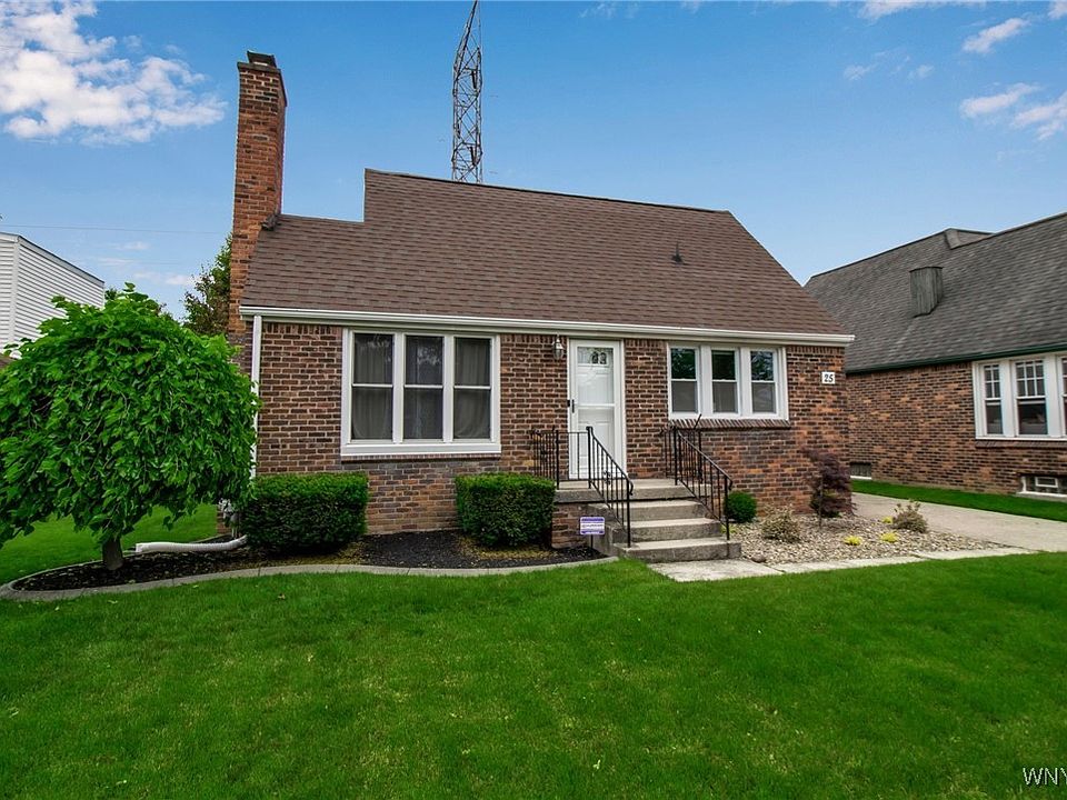 1st image of 25 Cresthaven Dr