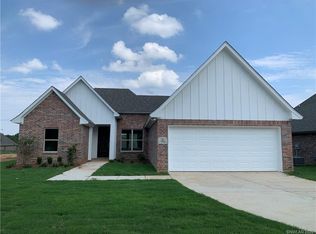 7876 Wasson Rd, Shreveport, LA 71107