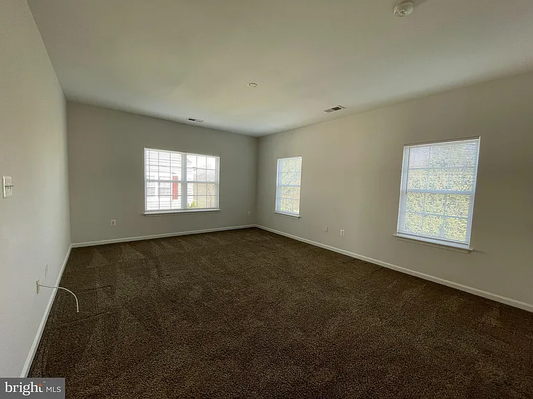 314 Kintyre Ln — Photo 18
