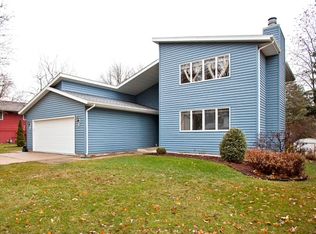 1716 Wilshire Dr NE, Rochester, MN 55906