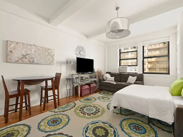 20 W 72nd St #1600, New York, NY 10023