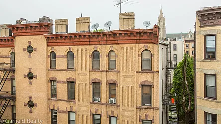 Rented by Garfield Realty 