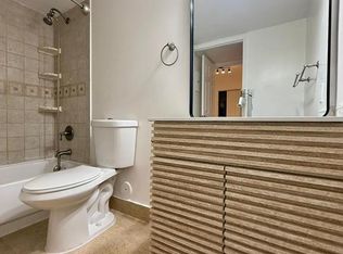 530 S Park Rd #1611, Hollywood, FL 33021