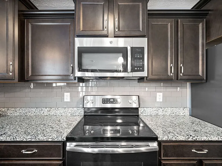 3755 Windmill Dr — Photo 8