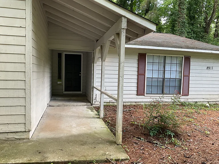 8911 Wesley Pl — Photo 2