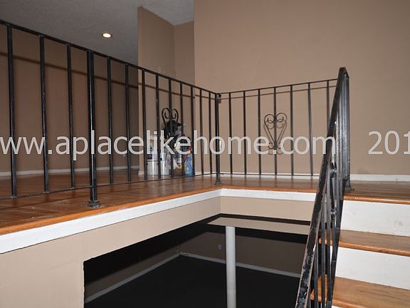 5th image of 8309 Barnett Ave