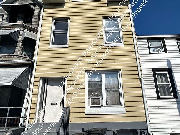 2nd image of 413 N 11th St #2