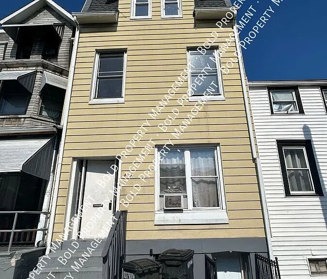 413 N 11th St #2 — Photo 2