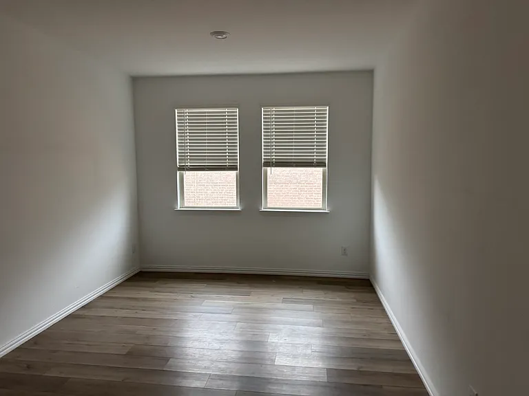 3625 Kaufman Ct — Photo 38