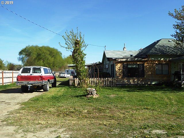 2nd image of 740 1st St