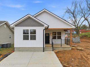 818 W Anderson Ave, Knoxville, TN 37921