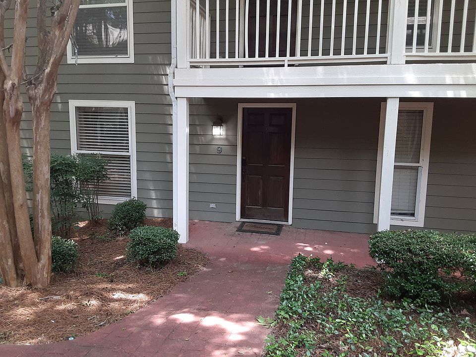 1st image of 1606 Jackson Ave E APT 9
