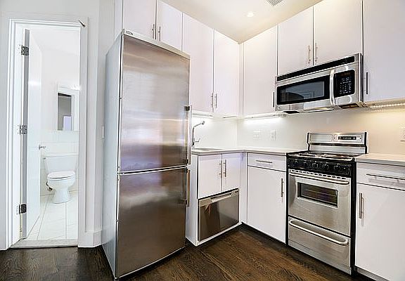 2nd image of 254 Broome St #18