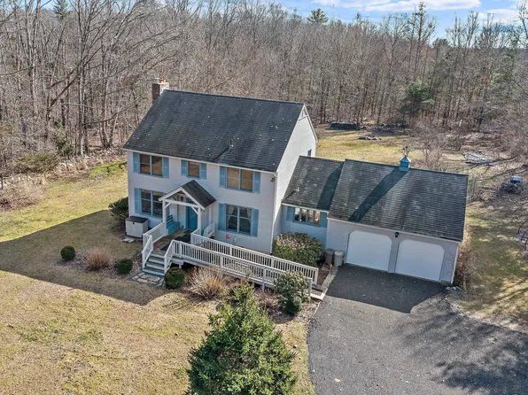 60 Raymond Schoolhouse Road, Canterbury, CT 06331