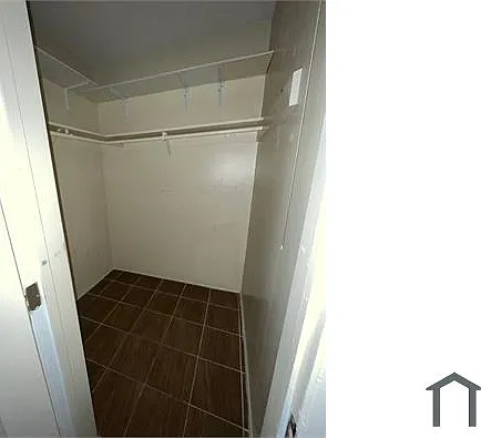 2 bed, 800 sqft, $2,500 — Photo 3
