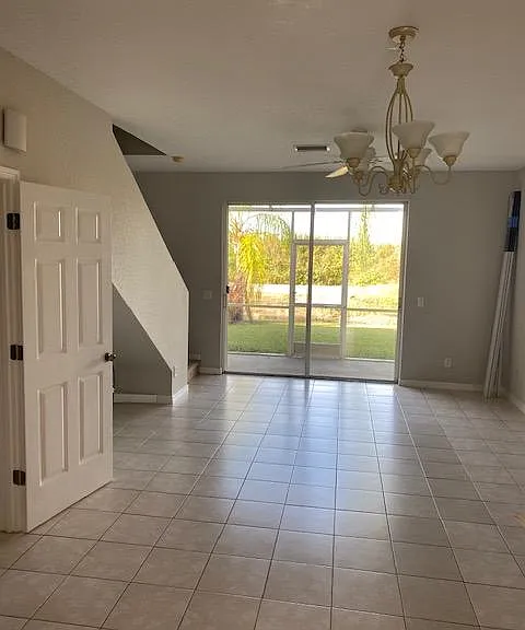 10918 Winter Crest Dr — Photo 2