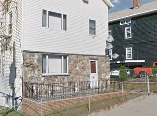 222 Division St APT 3, Fall River, MA 02721