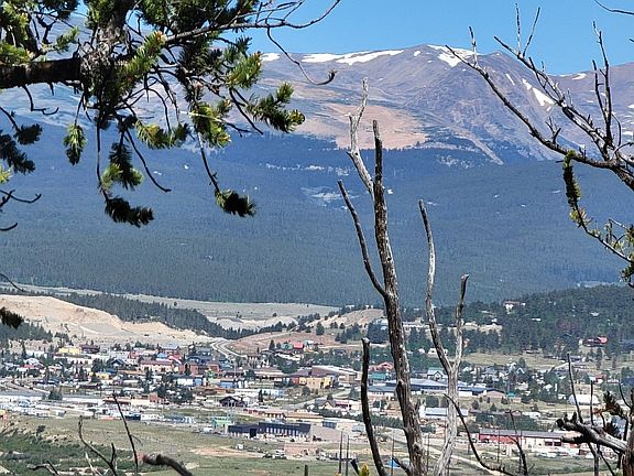 4th image of 5217 Middle Fork