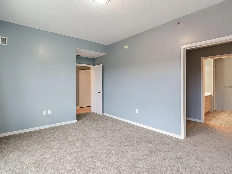 929 Portland Ave #306 — Photo 9