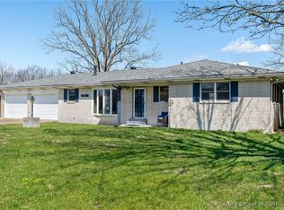 3804 Dogwood Rd, Floyds Knobs, IN 47119
