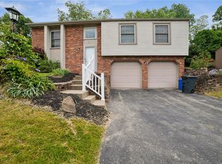4761 Bayfield Rd, Allison Park, PA 15101