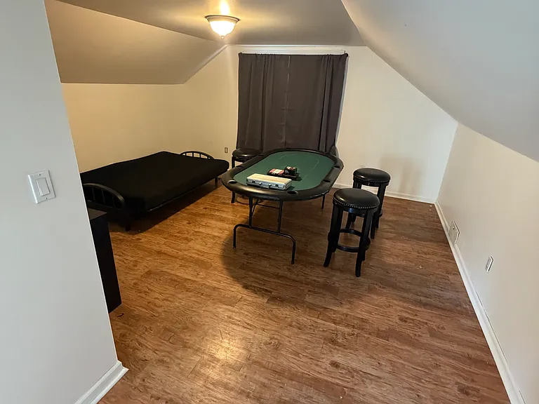 22853 Teppert Ave — Photo 3