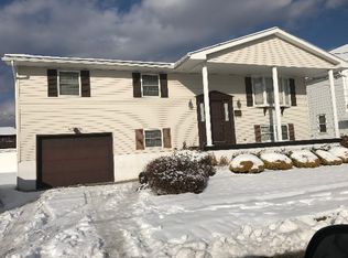 1020 Lower Pleasant Ave, Peckville, PA 18452