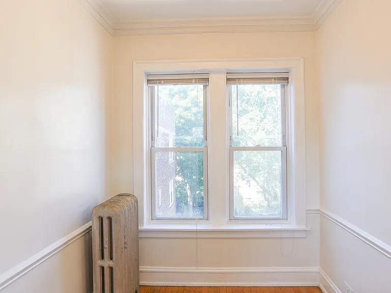 5052 N Glenwood Ave #2 — Photo 3