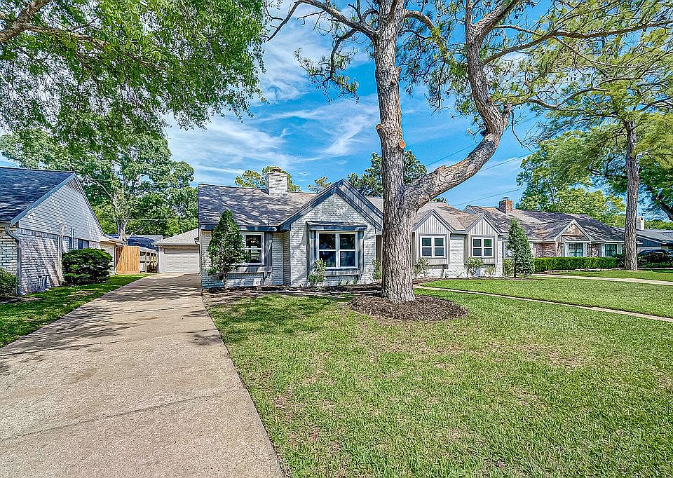 1st image of 2510 Pine Village Dr