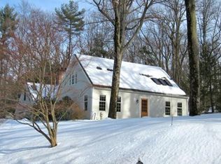 19 Elf Hill Rd, Amherst, MA 01002
