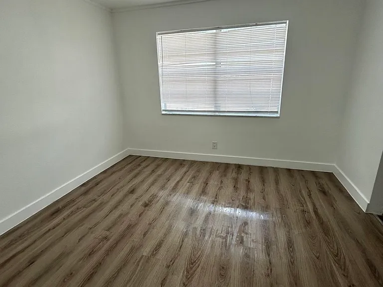 1808 E Waters Ave — Photo 3