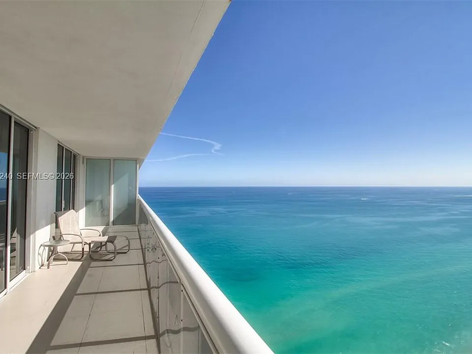 1830 S Ocean Dr #4404