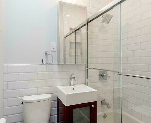 3rd image of 326 19th St #2