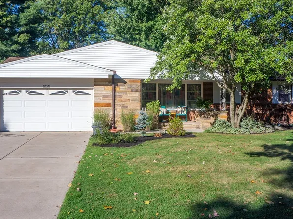 1856 Bremerton Rd, Lyndhurst, OH 44124