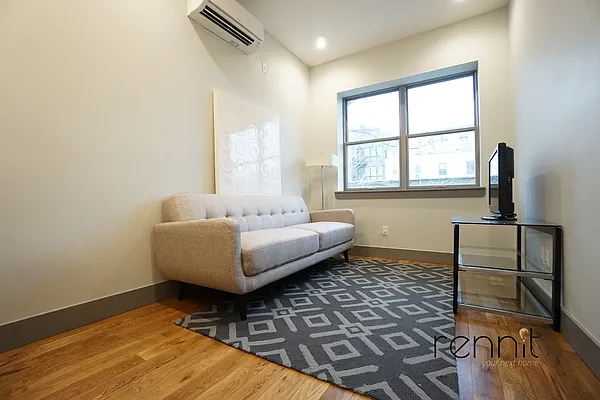 Rented by Rennit Inc. | media 15