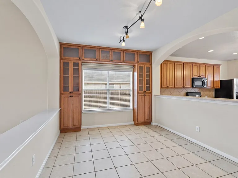 652 Dark Horse Ln — Photo 10