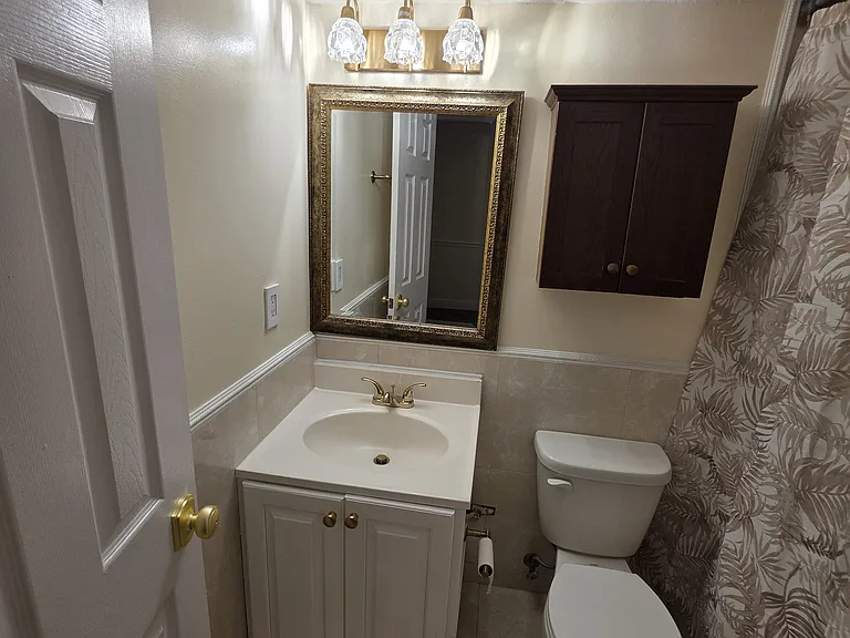 189 Cambridge Ln — Photo 12